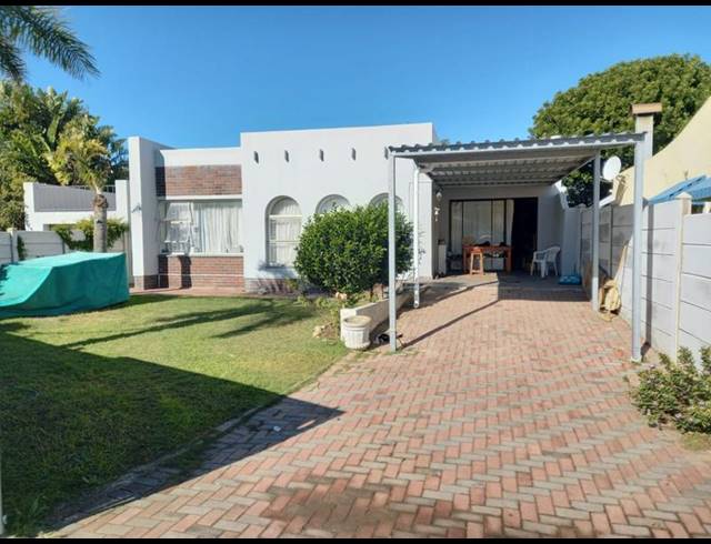 3 BEDROOM HOUSE FOR SALE IN ASTON BAY